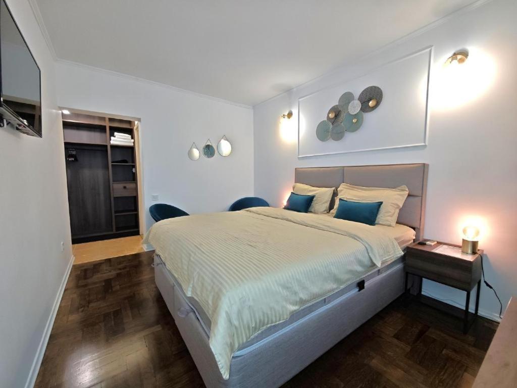 Apartments Irena Bečići エクステリア 写真