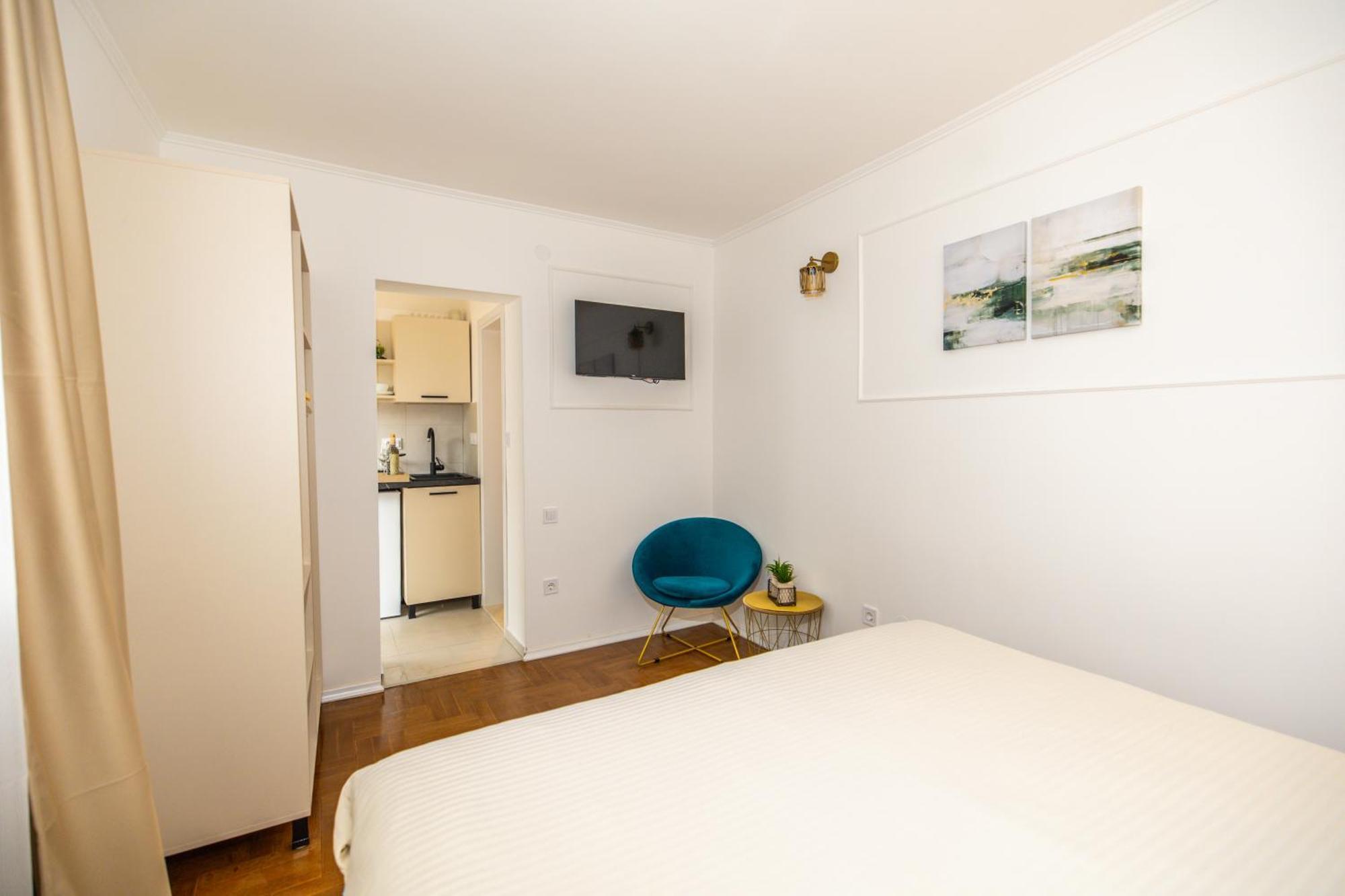 Apartments Irena Bečići エクステリア 写真