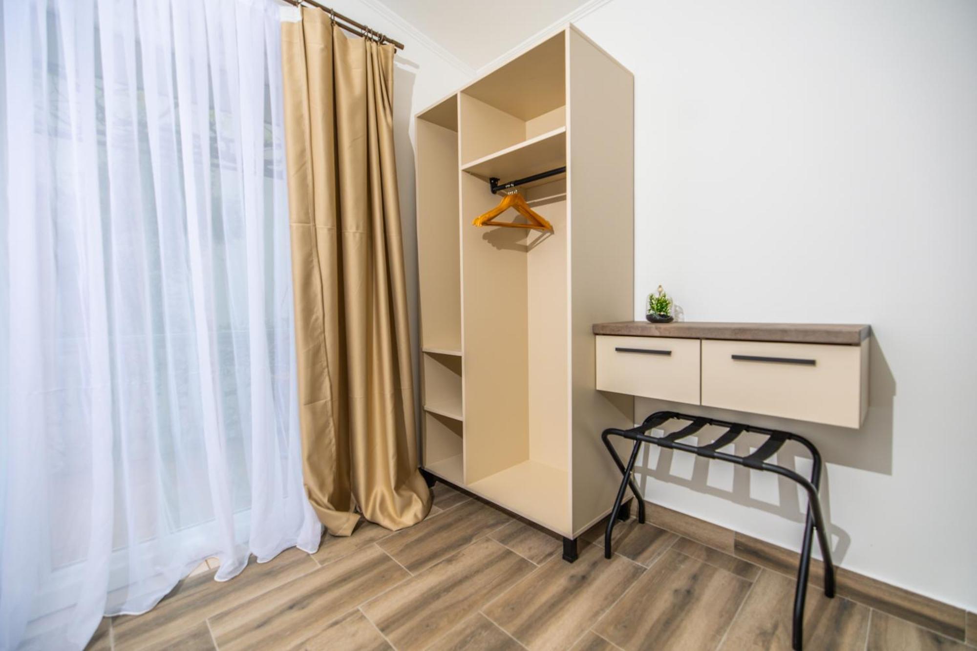 Apartments Irena Bečići エクステリア 写真