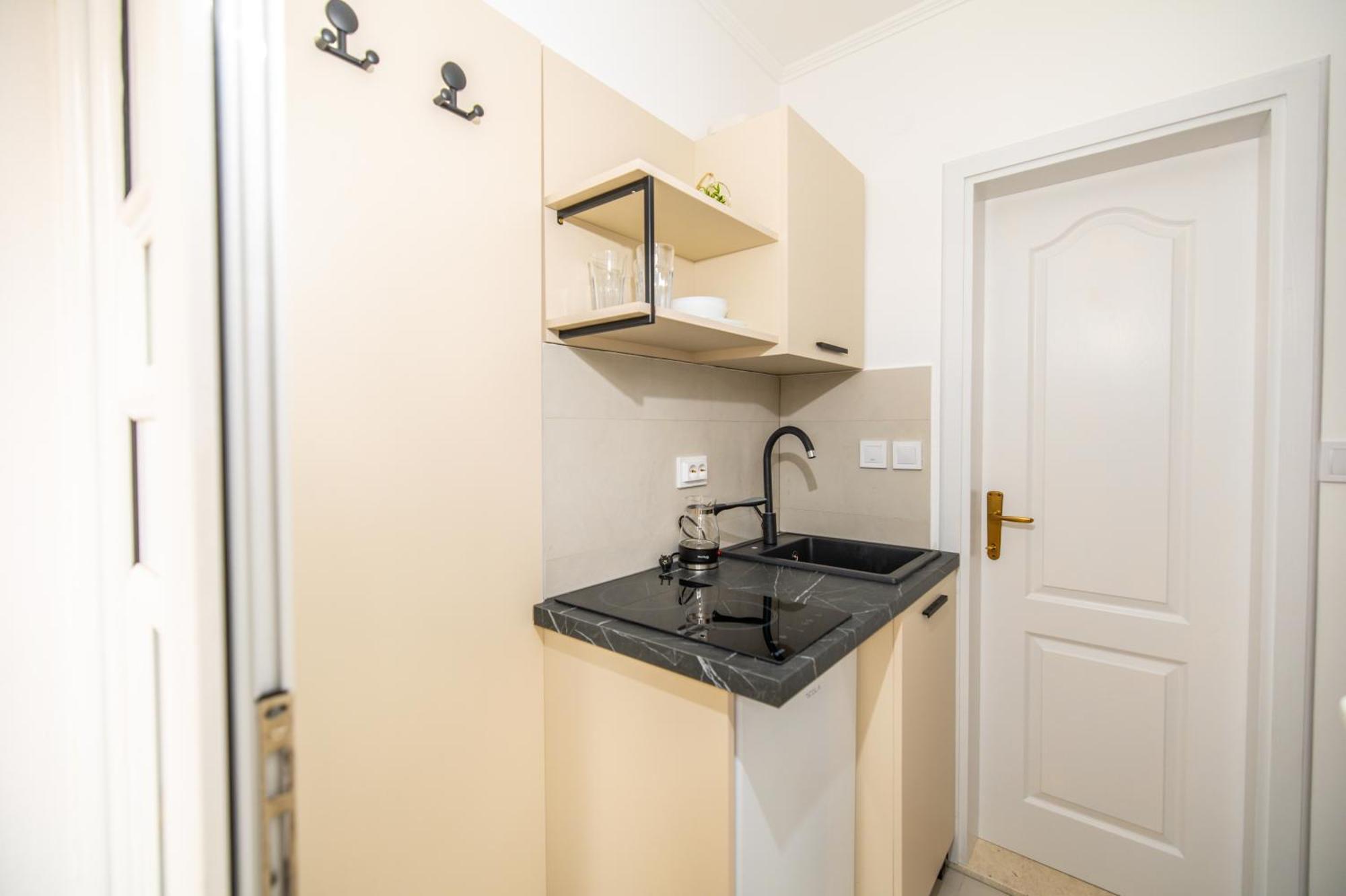 Apartments Irena Bečići エクステリア 写真